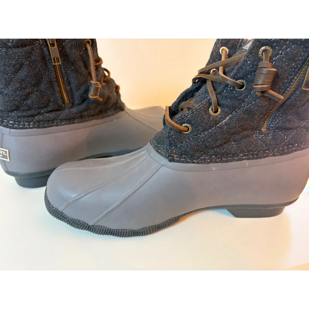 Sperry Duck Boots Women Size 10 W Grey Saltwater Quilted Wool STS97562F